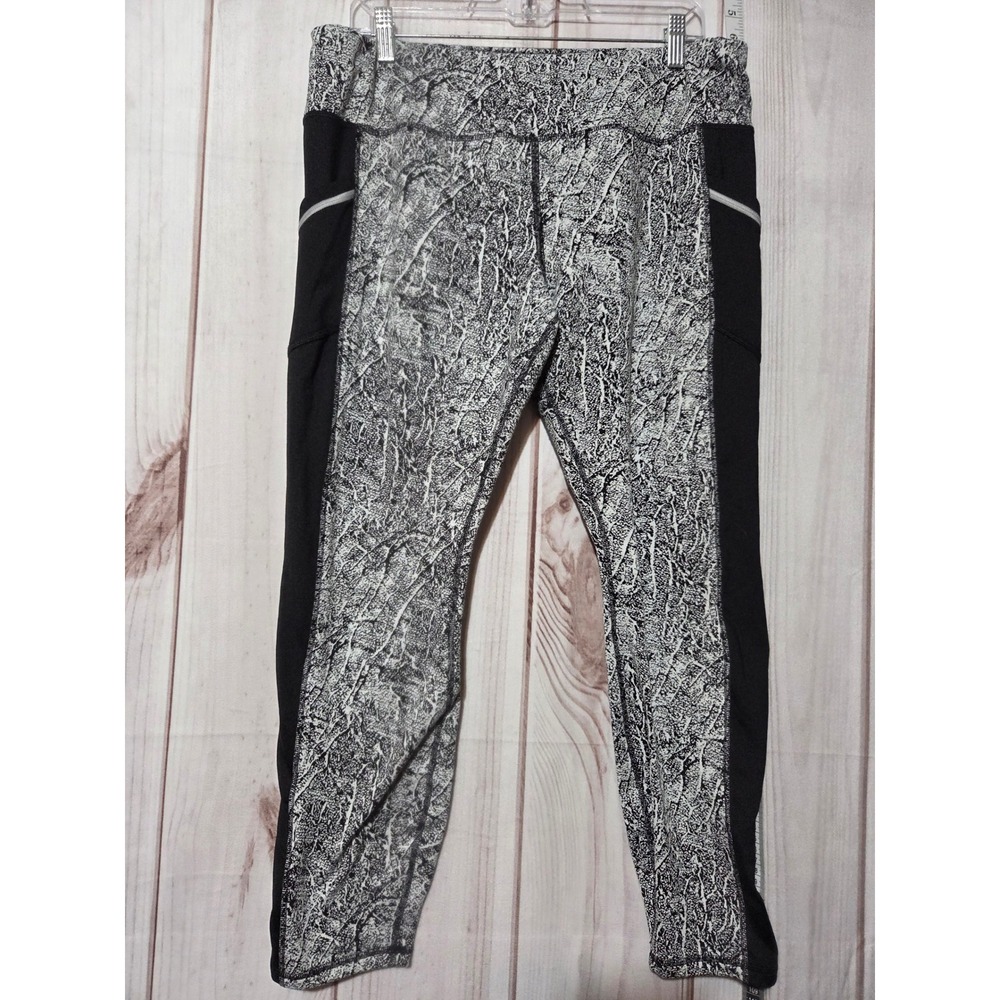 Avia Ladies 2x Black White Abstract Workout Leggings Side Pockets Athletic